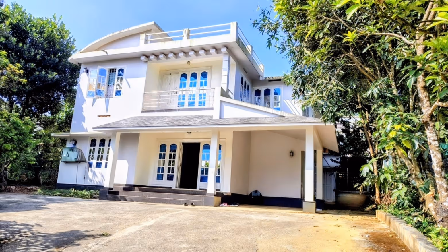 Sintra Villa Overview
